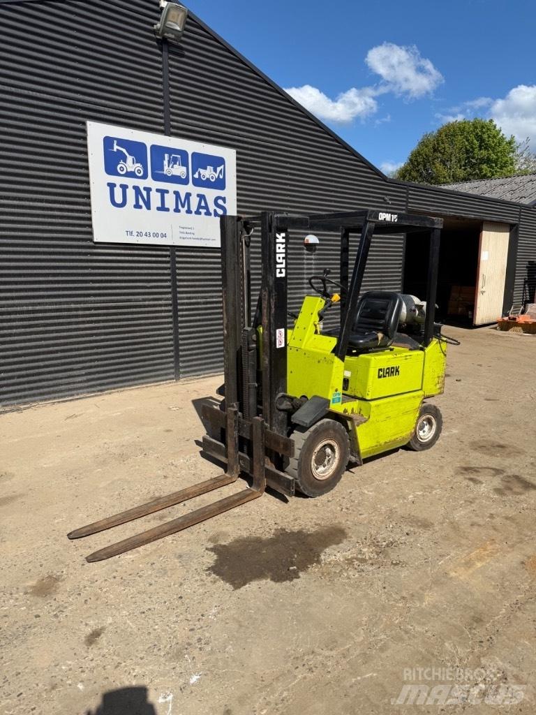 Clark GCM15 Gasolmotviktstruckar
