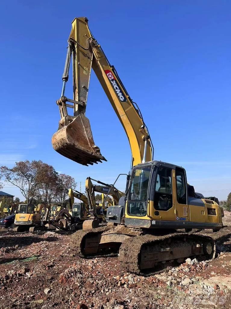 XCMG XE 215 DA Bandgrävare