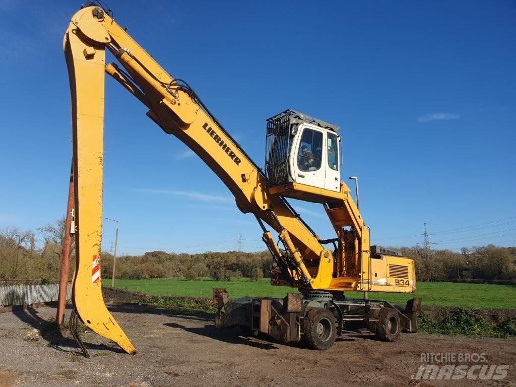 Liebherr A 934 C Avfalls / industri hantering