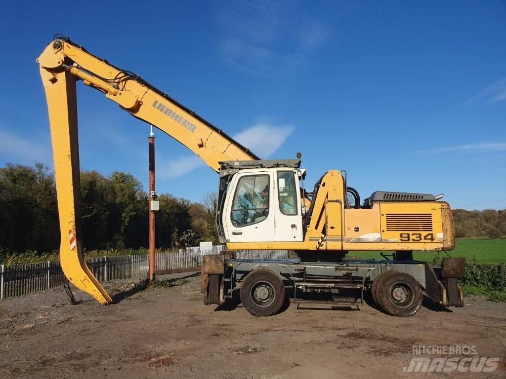 Liebherr A 934 C Avfalls / industri hantering