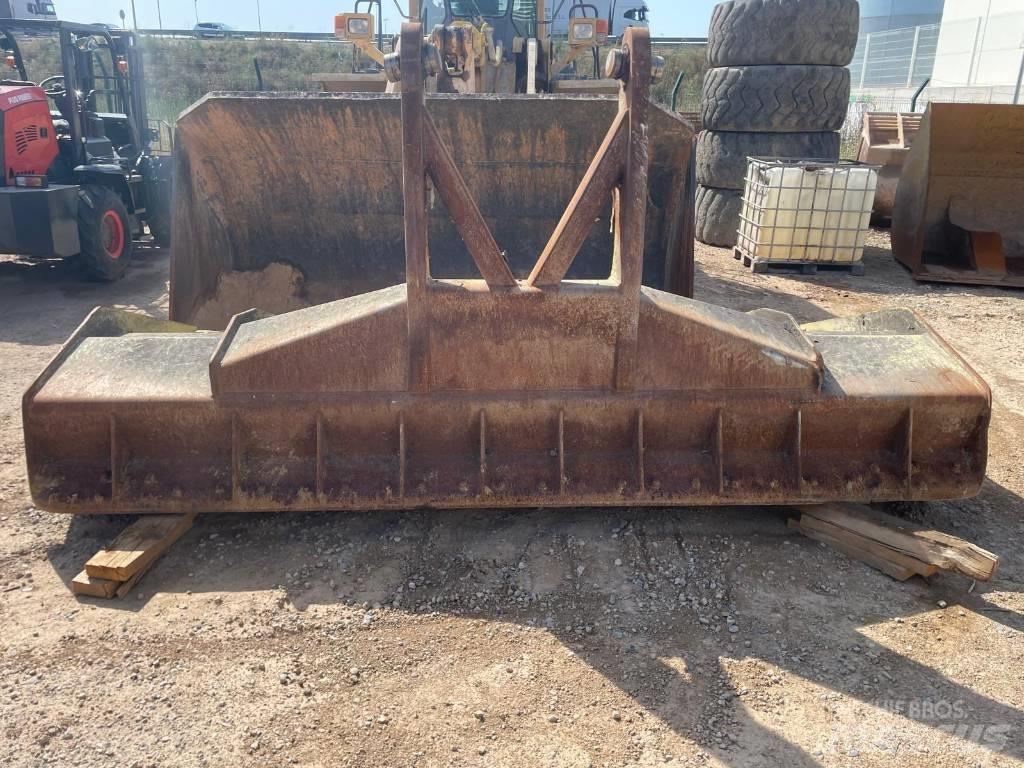 Bomag BC 572 RB Avfallspackare