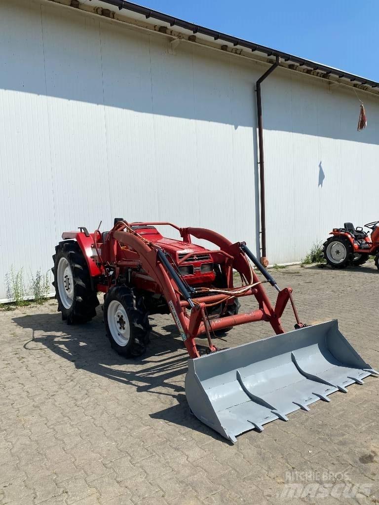 Mitsubishi MT33+tur Kompakttraktorer