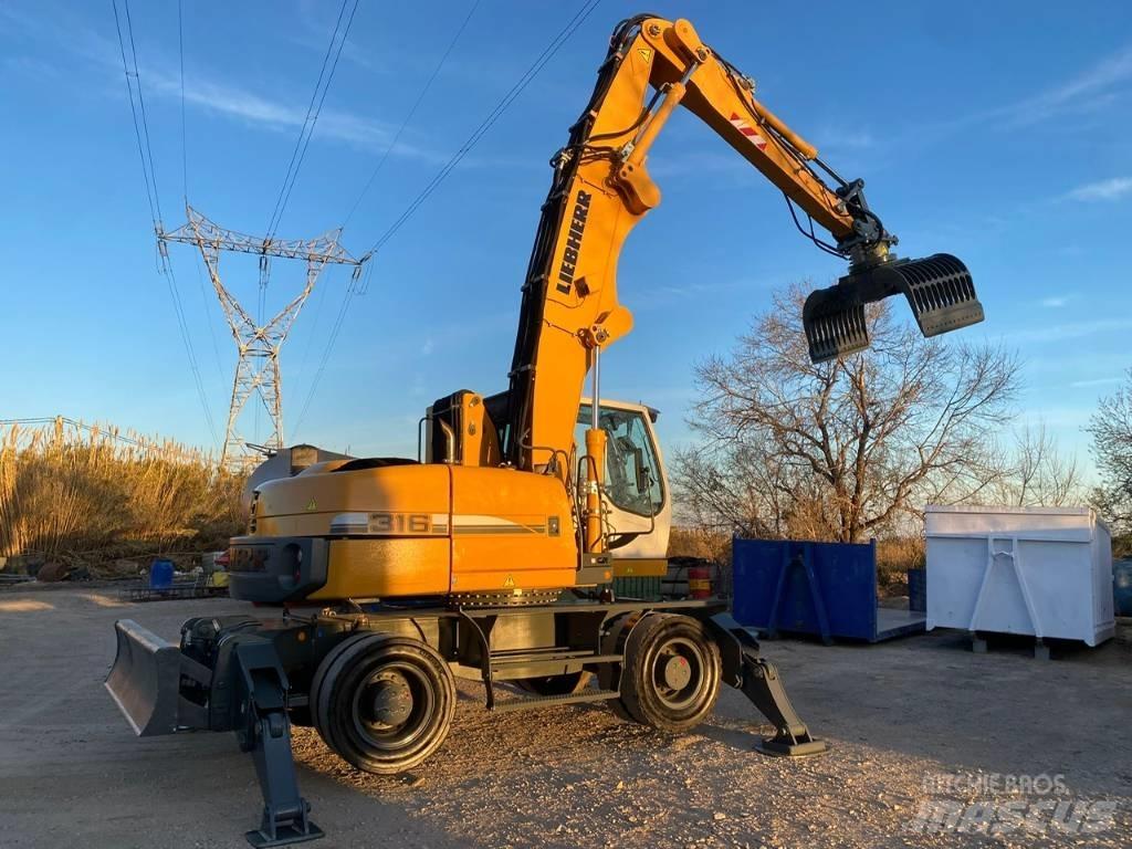 Liebherr A 316 Avfalls / industri hantering