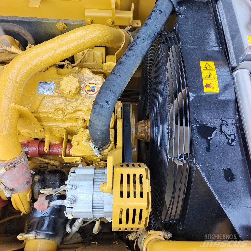 CAT 320 D Bandgrävare