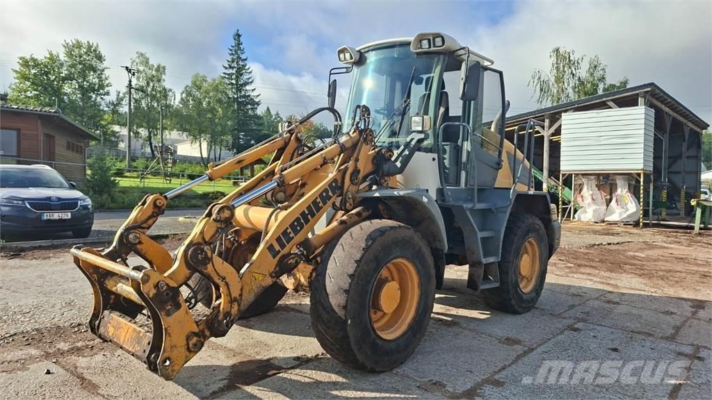 Liebherr L524 Entreprenad - Övrigt