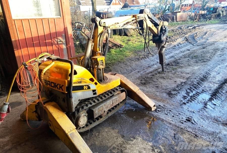 Brokk 90 Rivningsgrävare
