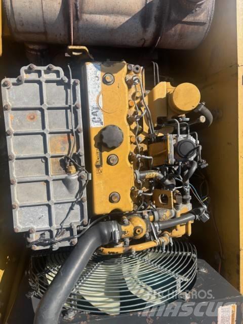 CAT 317 B L Bandgrävare