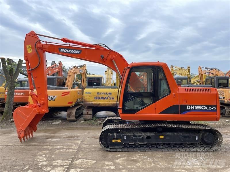 Doosan DH 150 Bandgrävare