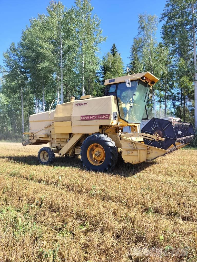 New Holland 8030 H Skördetröskor