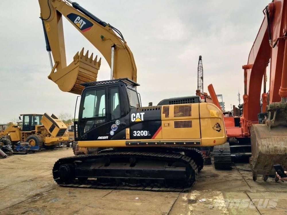 CAT 320D Bandgrävare