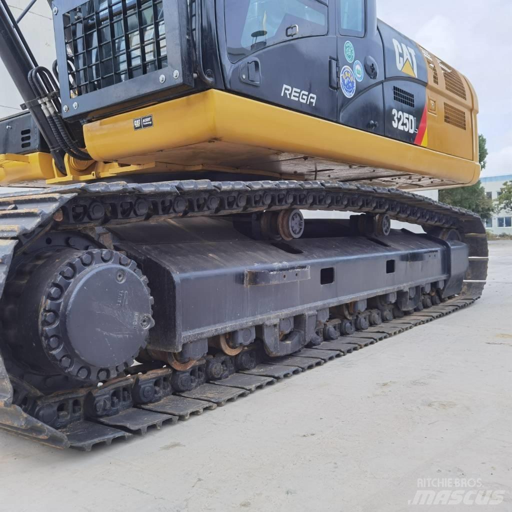 CAT 325D Bandgrävare