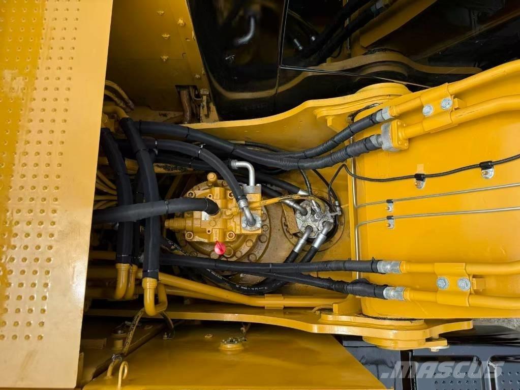 CAT 320 D L Bandgrävare