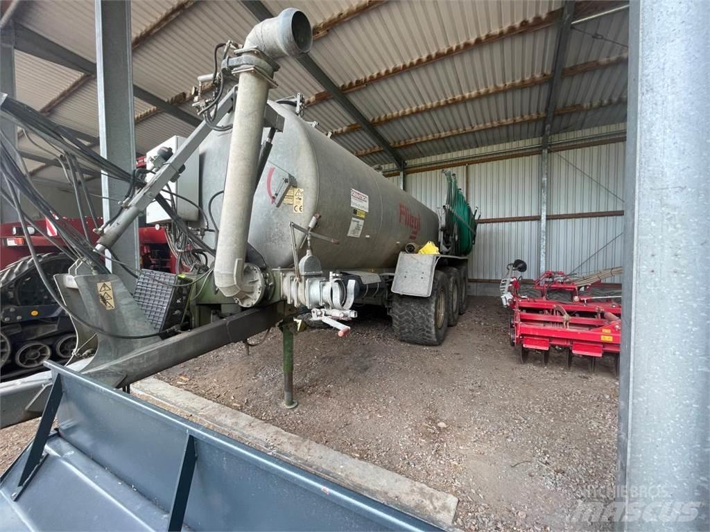 Fliegl PFW 20000 Flytgödselspridare