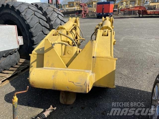 CAT D 8 R Ripper Övriga