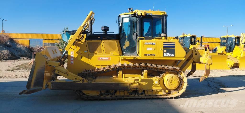 Komatsu D65EXi Bandschaktare