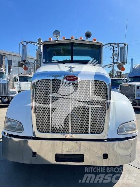 Peterbilt 384 Dragbilar