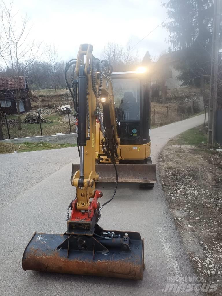 CAT 303 E CR Bandgrävare