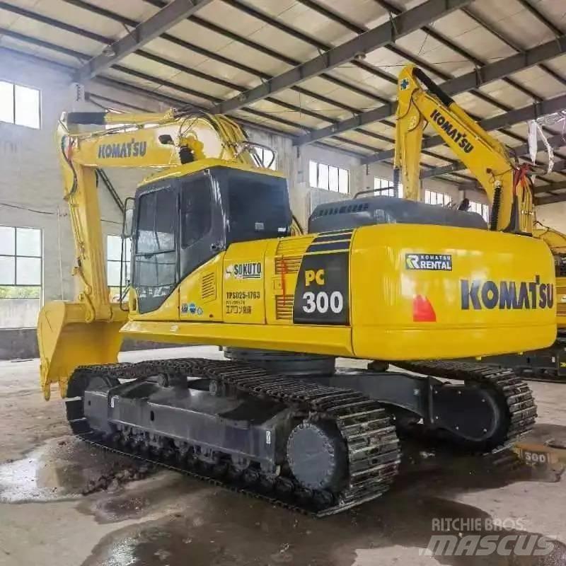 Komatsu PC300-7 Bandgrävare