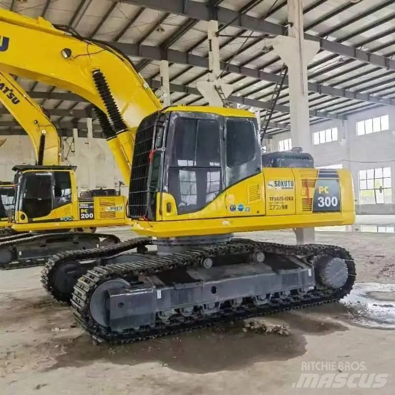 Komatsu PC300-7 Bandgrävare