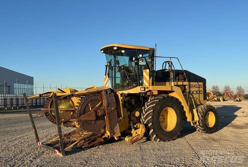 New Holland FX 300 Självgående fälthackar
