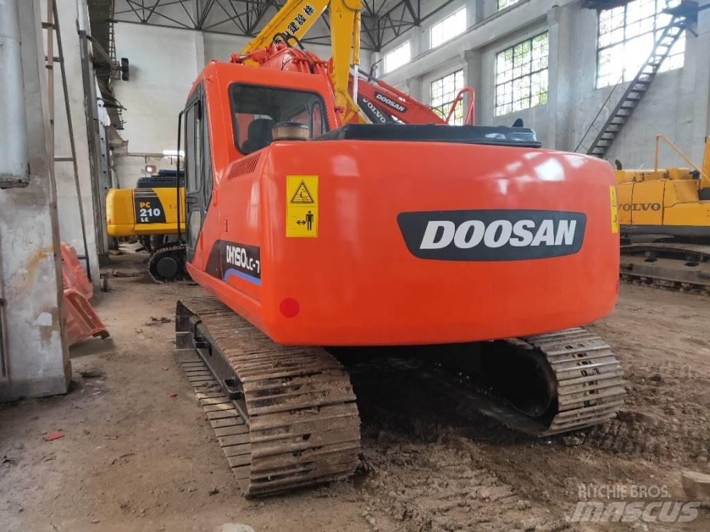 Doosan DH 150 LC-7 Bandgrävare