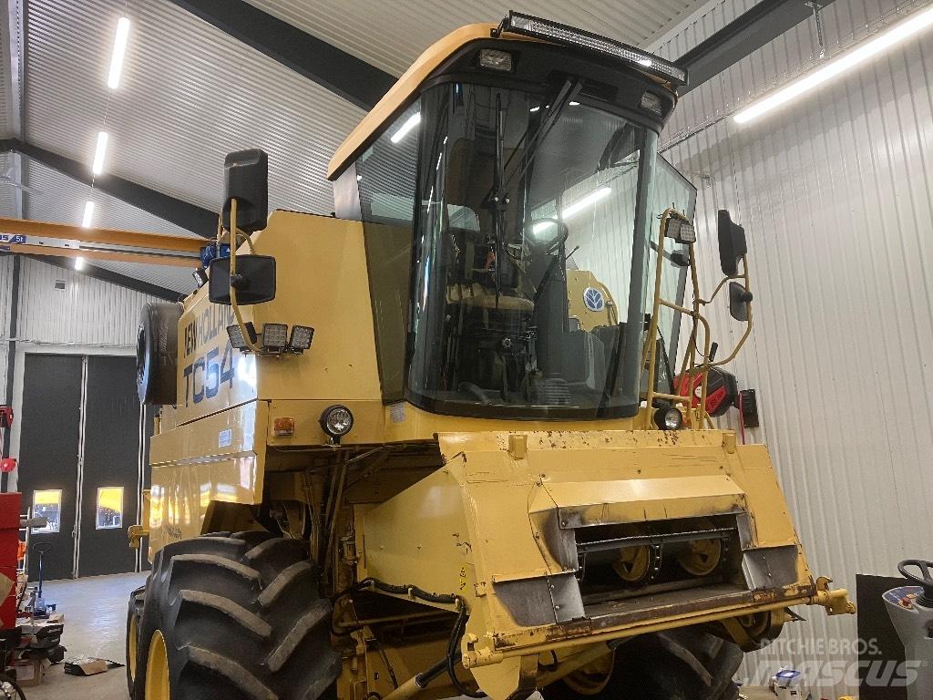 New Holland TC 54 Skördetröskor