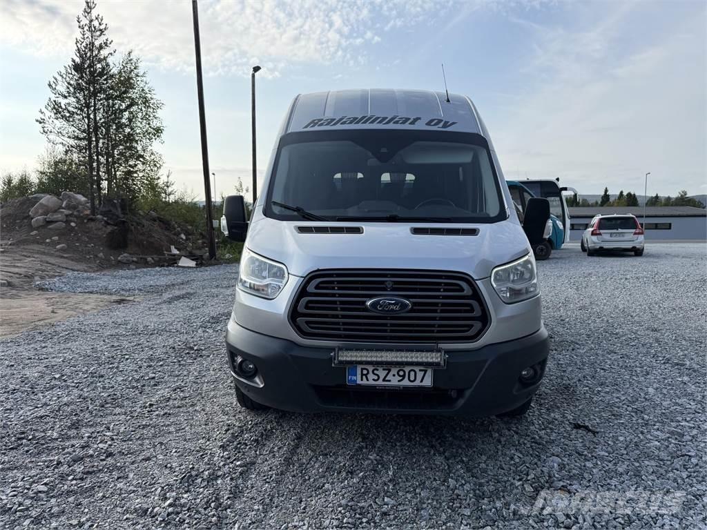 Ford Transit Minibussar