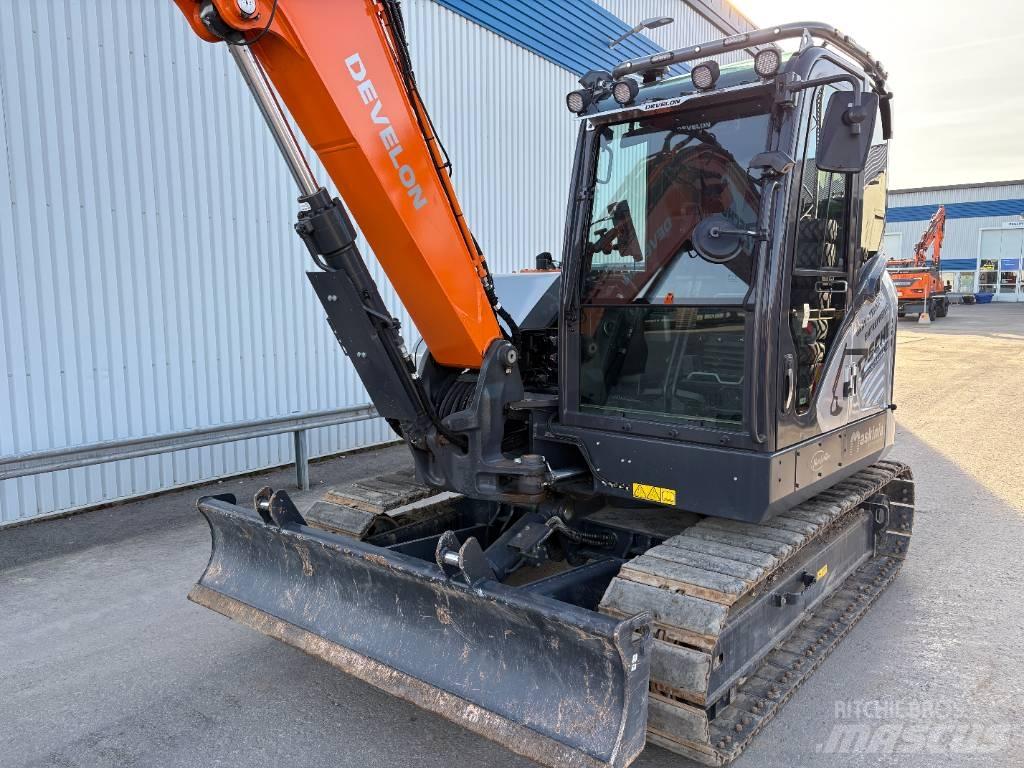 Develon DX 85 R-7 Midigrävmaskiner 7t - 12t