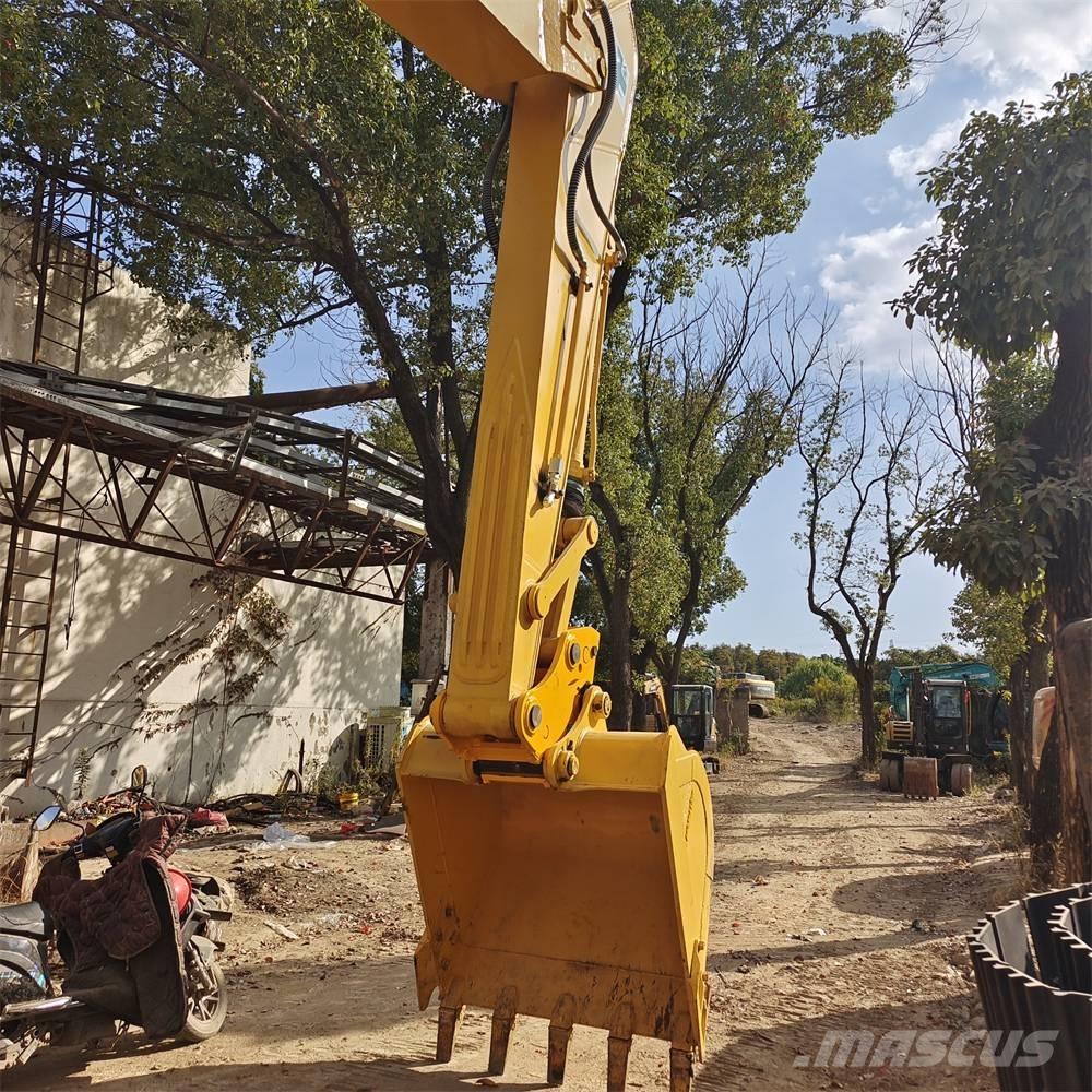 Komatsu PC 240 Bandgrävare