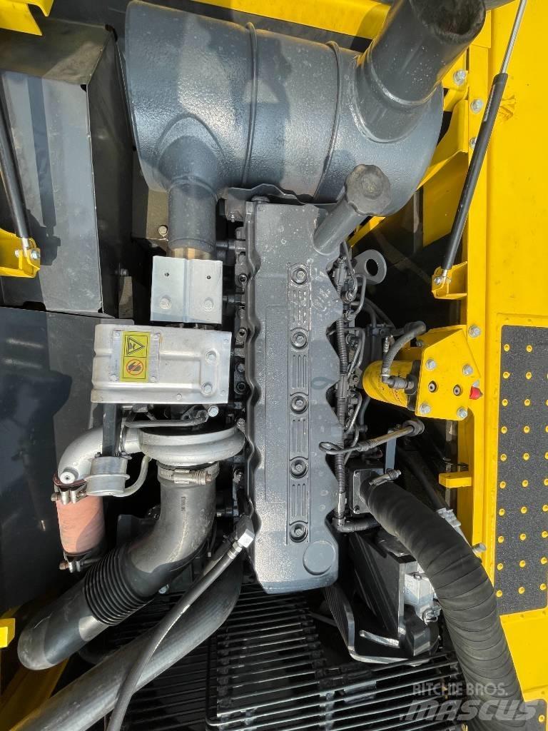 Komatsu PC 220 Bandgrävare