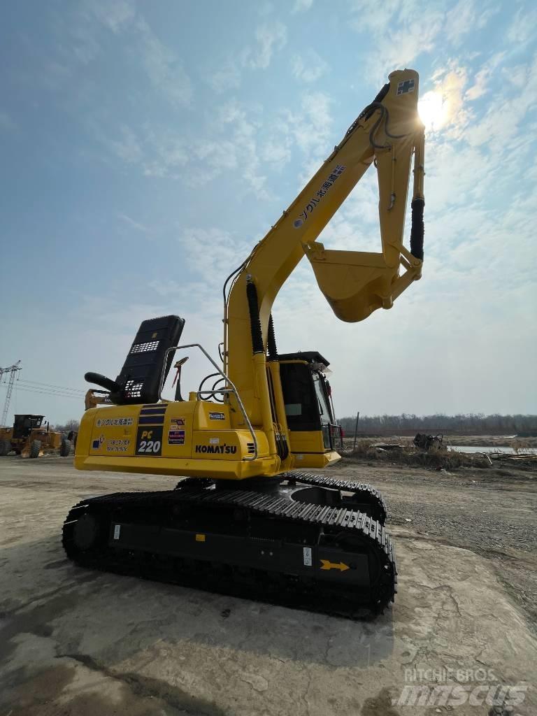 Komatsu PC220-8 Bandgrävare