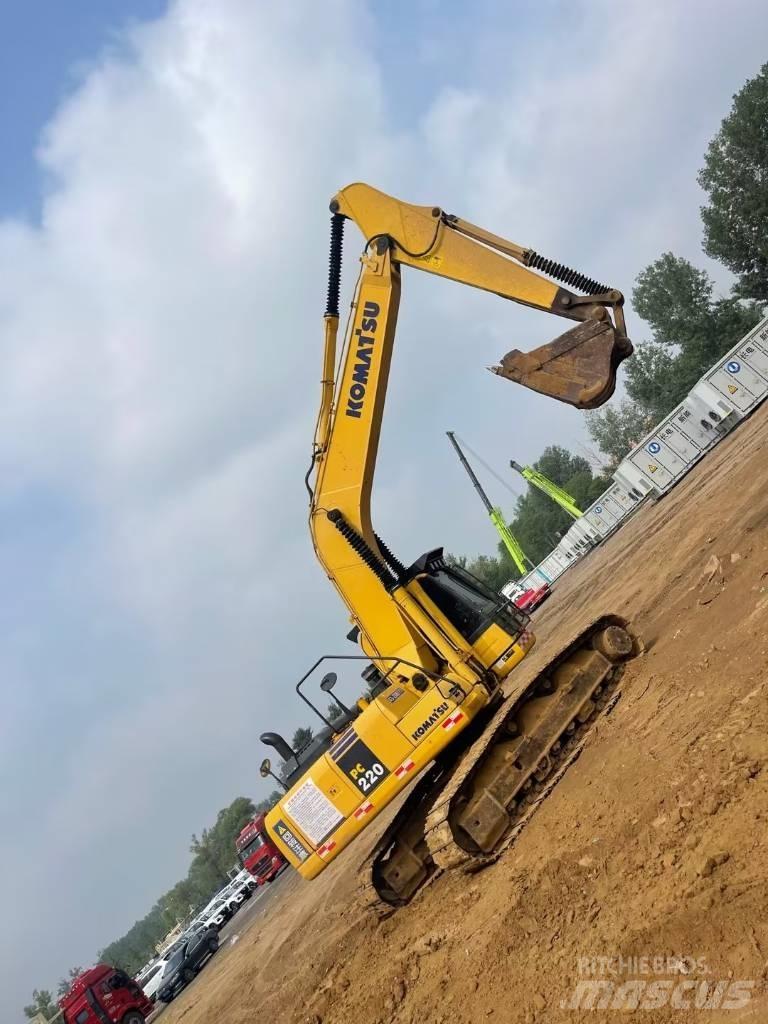 Komatsu pc220-8 Bandgrävare