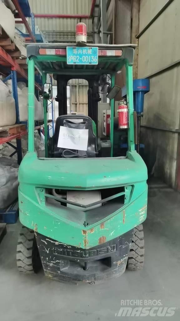 Mitsubishi FD 25 Dieselmotviktstruckar