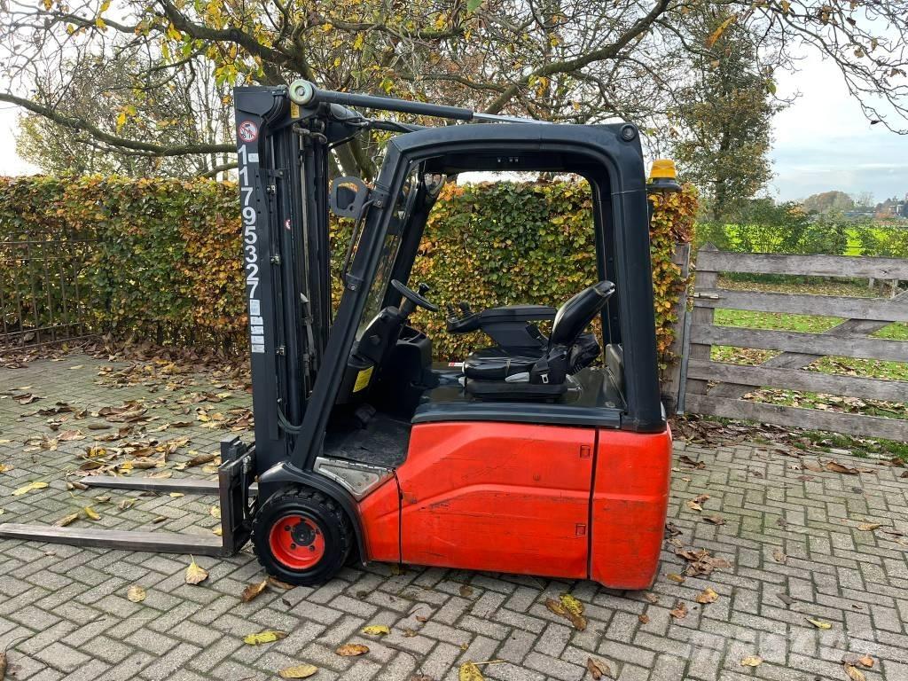 Linde E18-01 Elmotviktstruckar