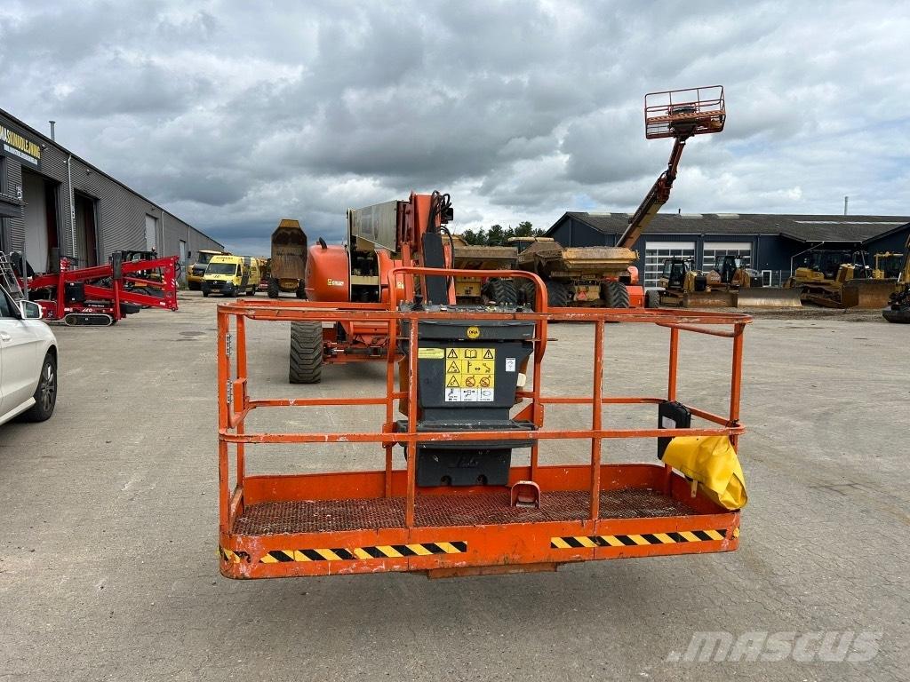 JLG 860 SJ Teleskop bomliftar