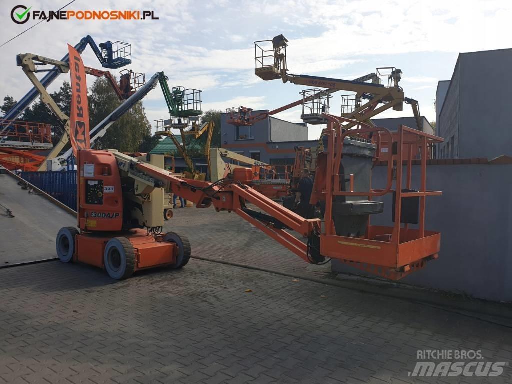JLG E 300 AJP Bomliftar