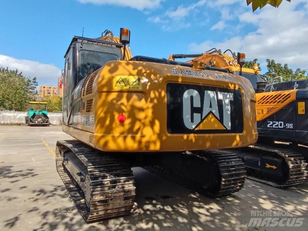 CAT 320D2 Bandgrävare