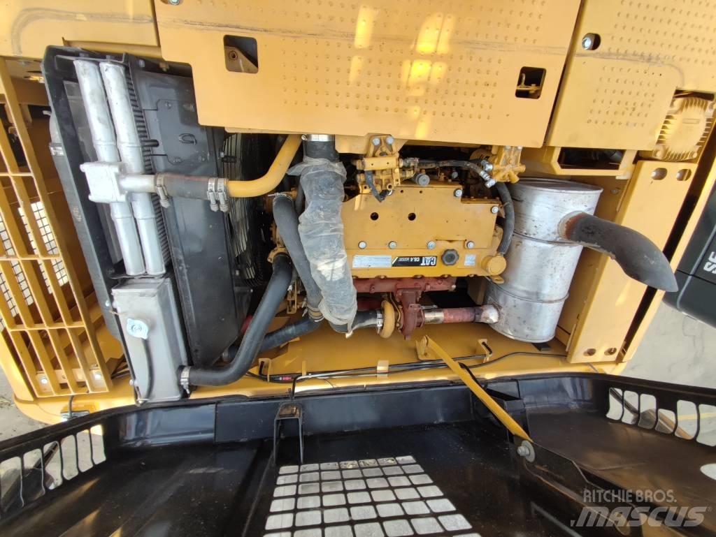 CAT 320D2 Bandgrävare