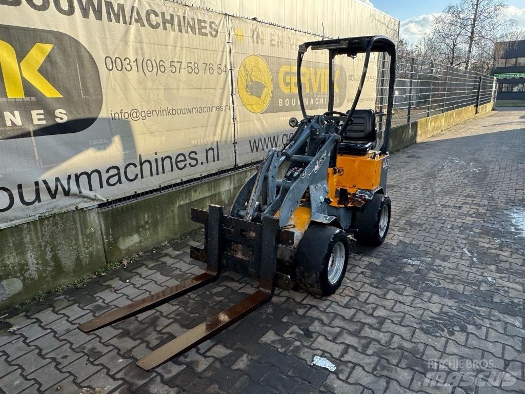 GiANT D 204 SW Minilastare