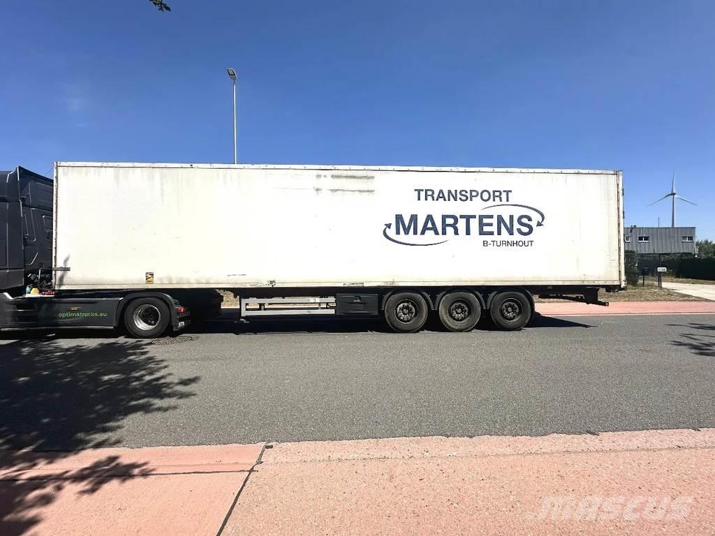 Renders 12.27 NA Skåptrailer