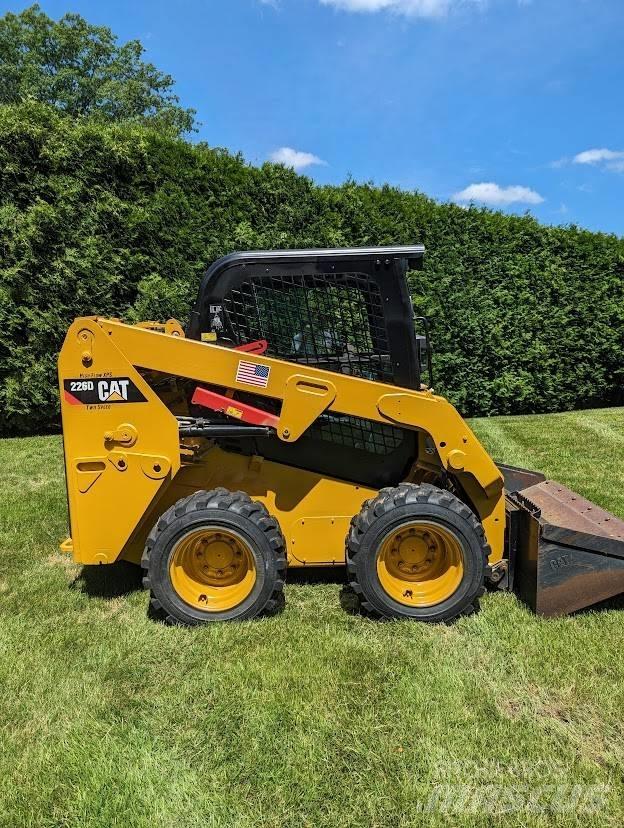 CAT 226 D Kompaktlastare