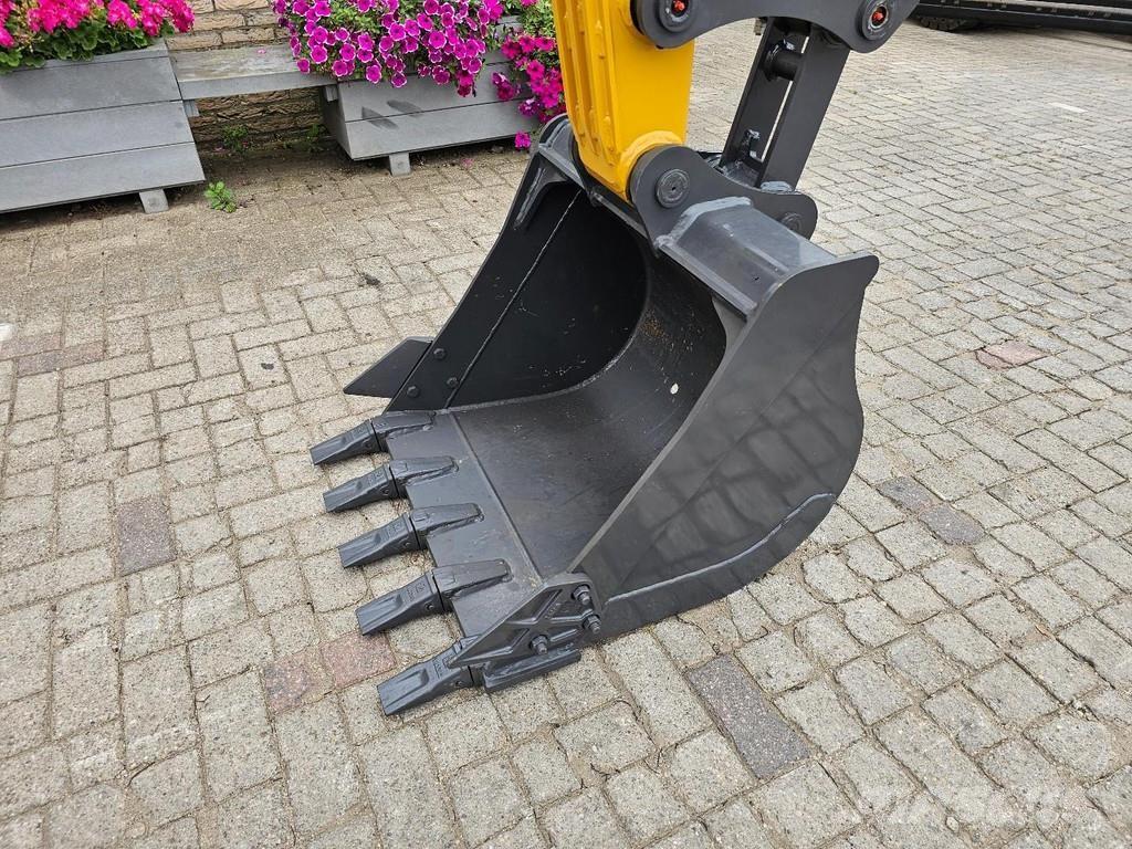 XCMG XE60GA Minigrävare < 7t