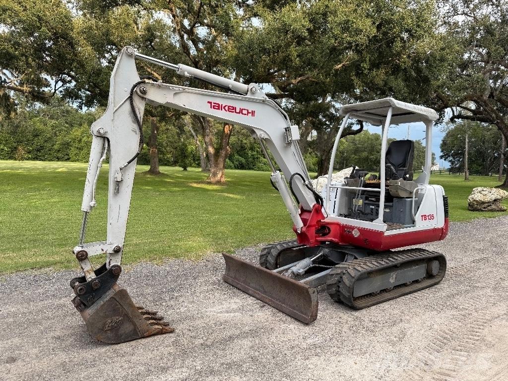 Takeuchi TB 135 Minigrävare < 7t