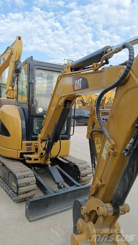 CAT CAT302D Bandgrävare