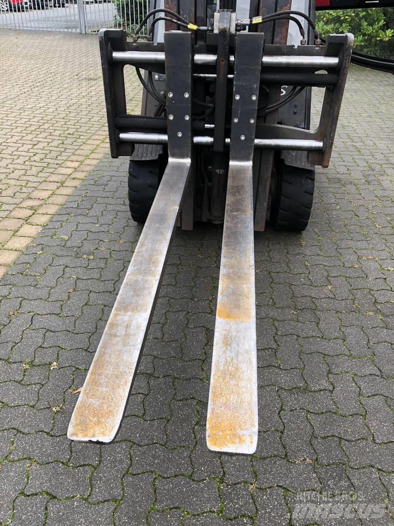 Linde E 30 Elmotviktstruckar