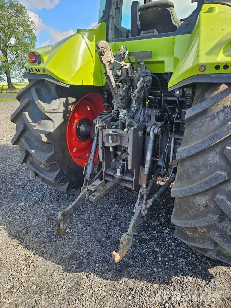 CLAAS ARION 630 CIS Traktorer