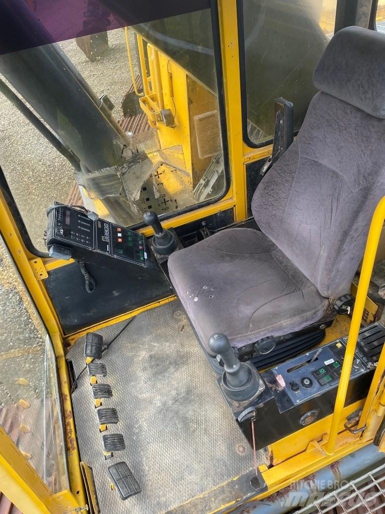 Volvo EC450 Bandgrävare