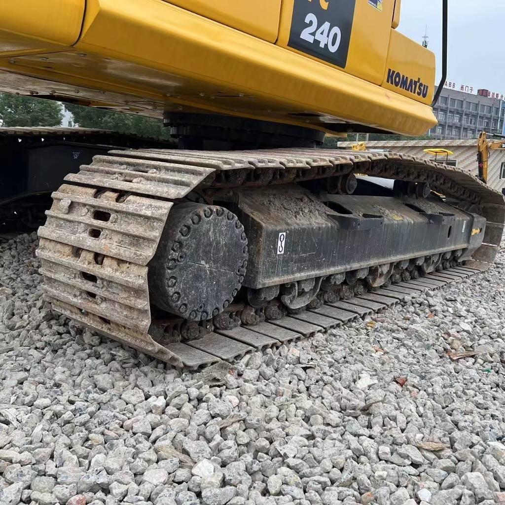 Komatsu PC 240 Bandgrävare