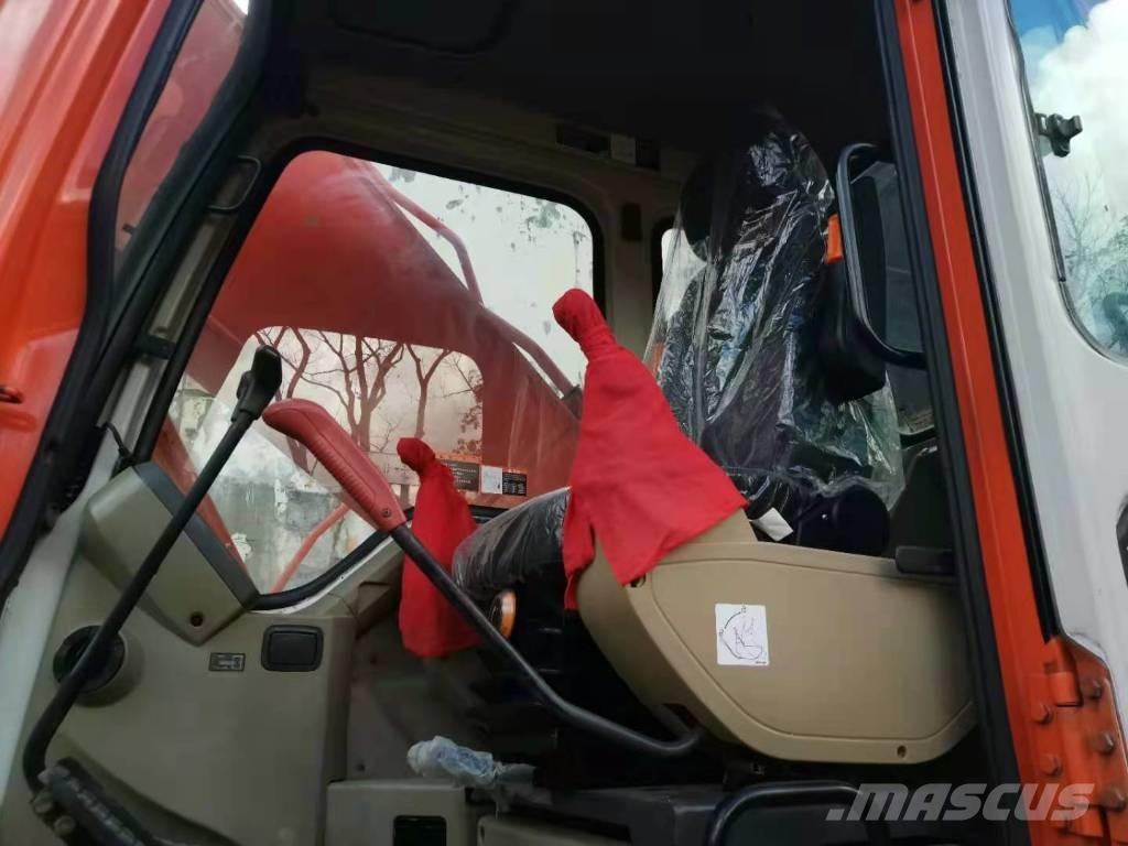 Doosan DH 220 LC-7 Bandgrävare