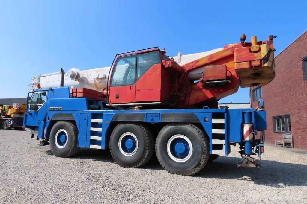 Liebherr LTM 1055-1 Allterrängkranar